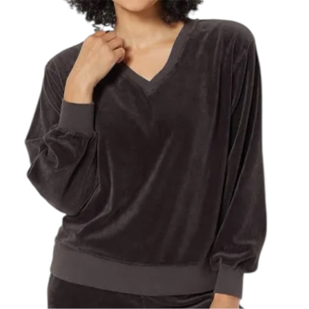 NWT Peace Love World Gray Velour Size XL Shirt